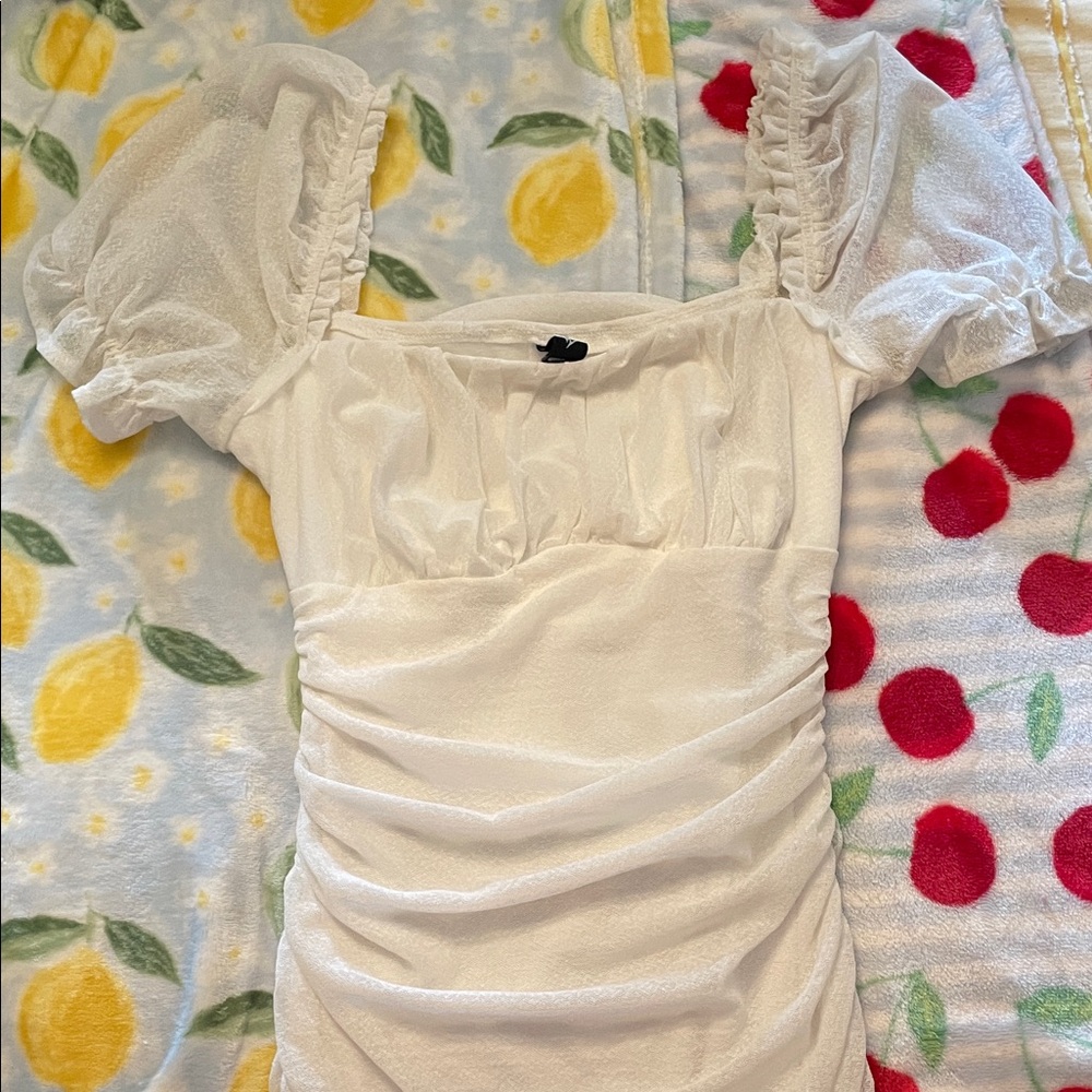 Elegant White Puff Sleeve Dress